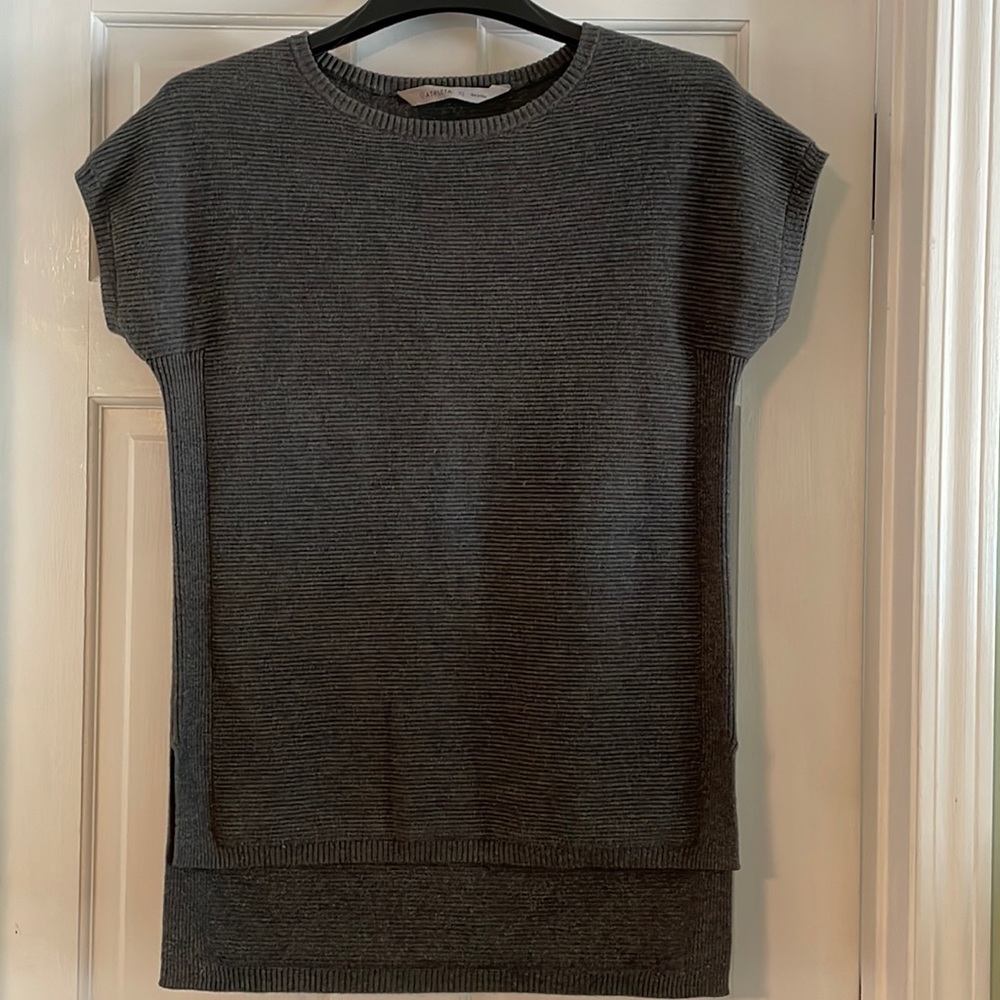 Athleta tunic 💚2 for $25 💚